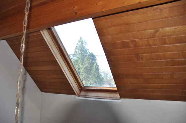Image of dozen rooflight windows project 006 <h2>2021-05-28 - Installation of a dozen VELUX roof windows</h2>